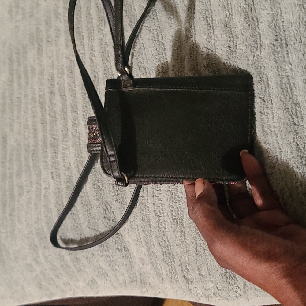 Crossbody - Picture 3 of 4